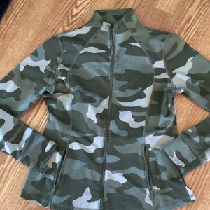 Kids' Camouflage Zip-Up Rain Jacket - Green Camo